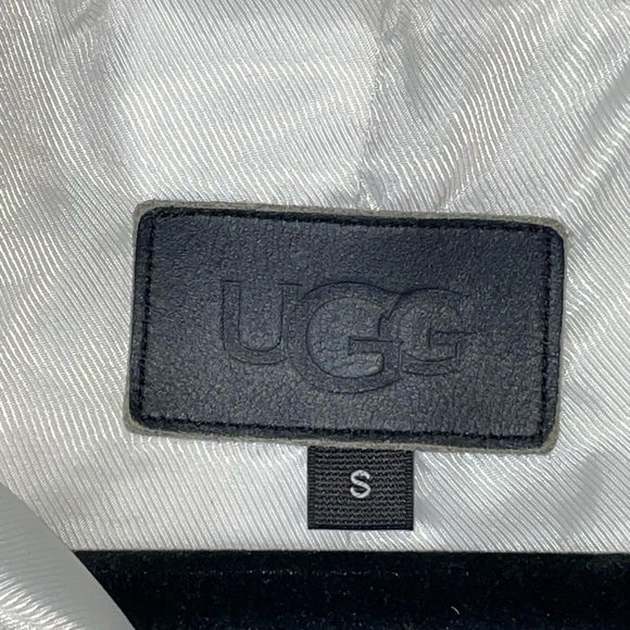 UGG white puffer jacket, size small. - Picture 3 of 7
